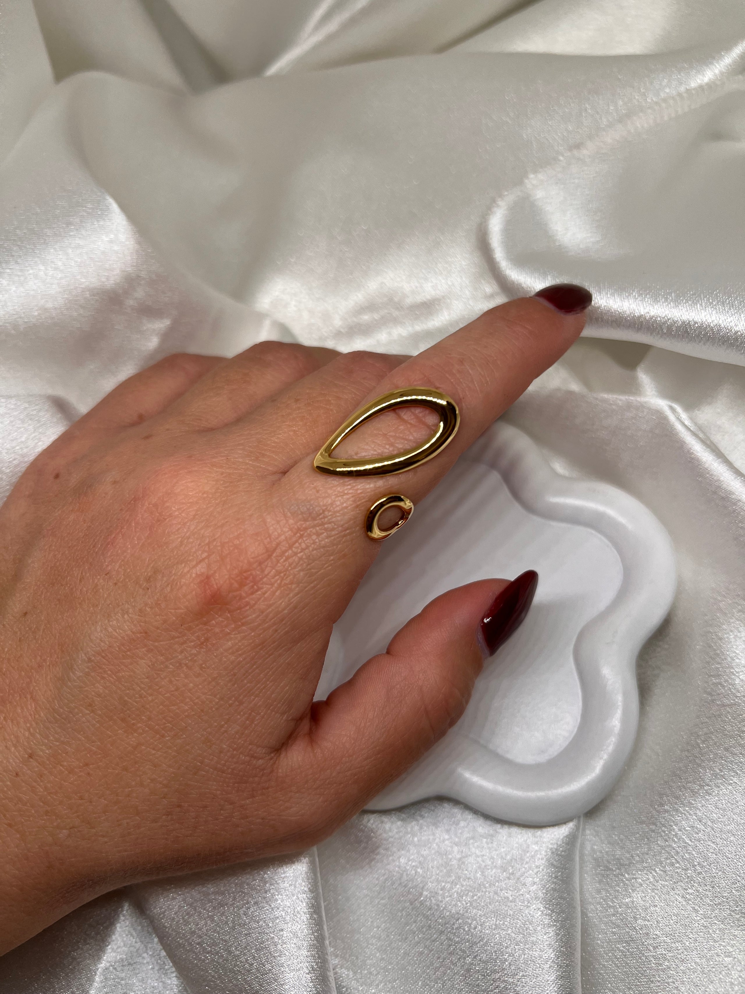 Ατσάλινο χρυσό δακτυλίδι