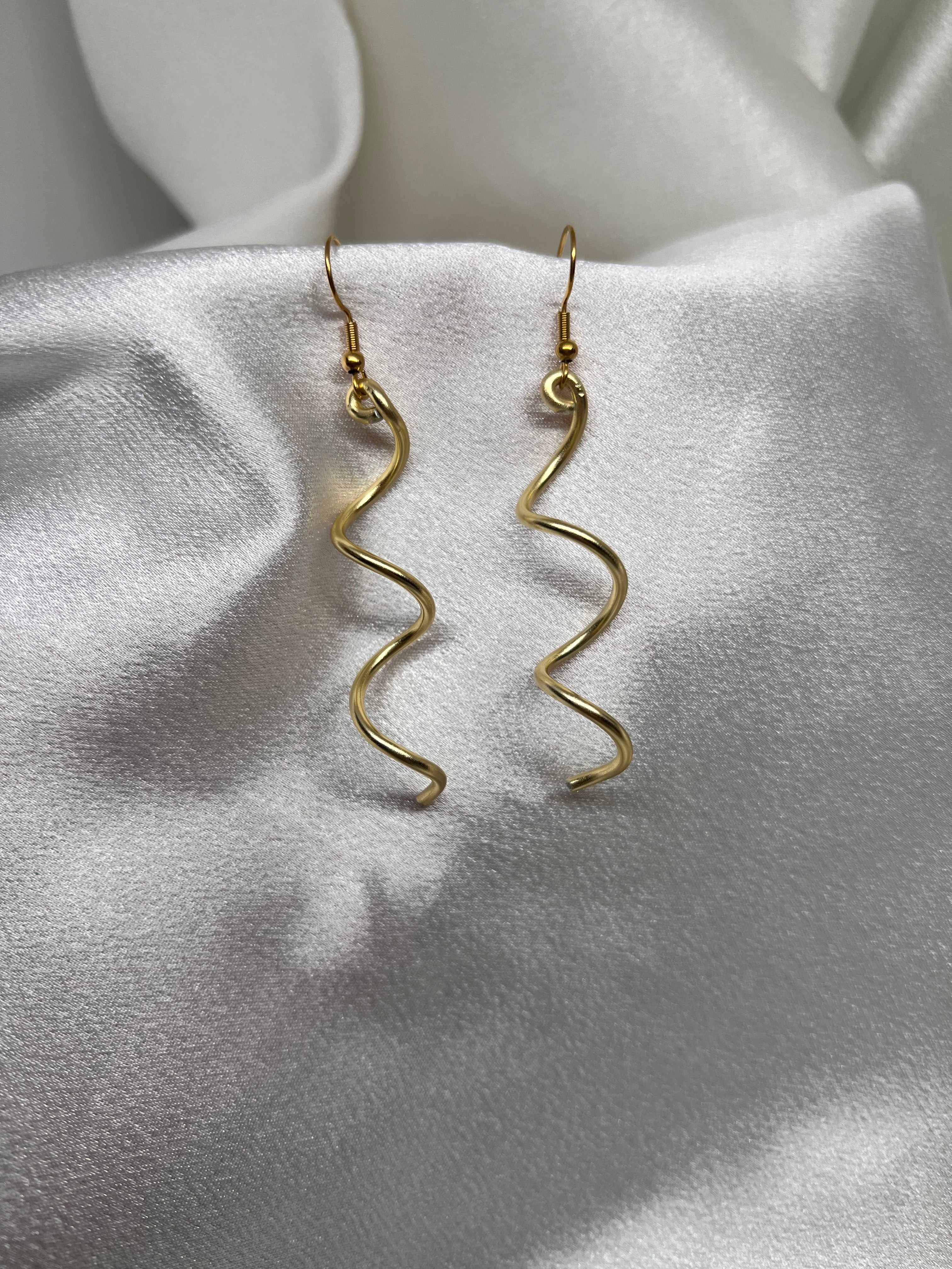 Σκουλαρίκια αλουμινίου