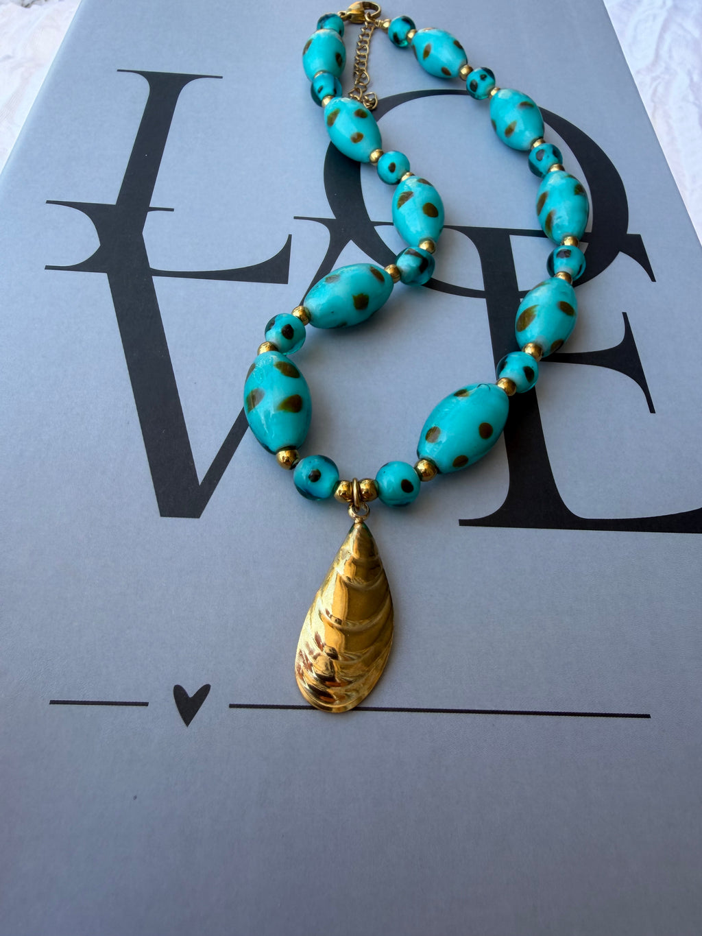 Aqua Elegance