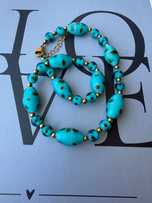 Simple aqua elegance