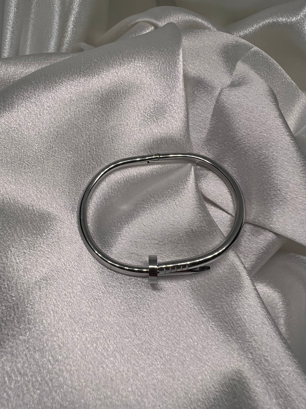 Ατσάλινη χειροπέδα καρφί