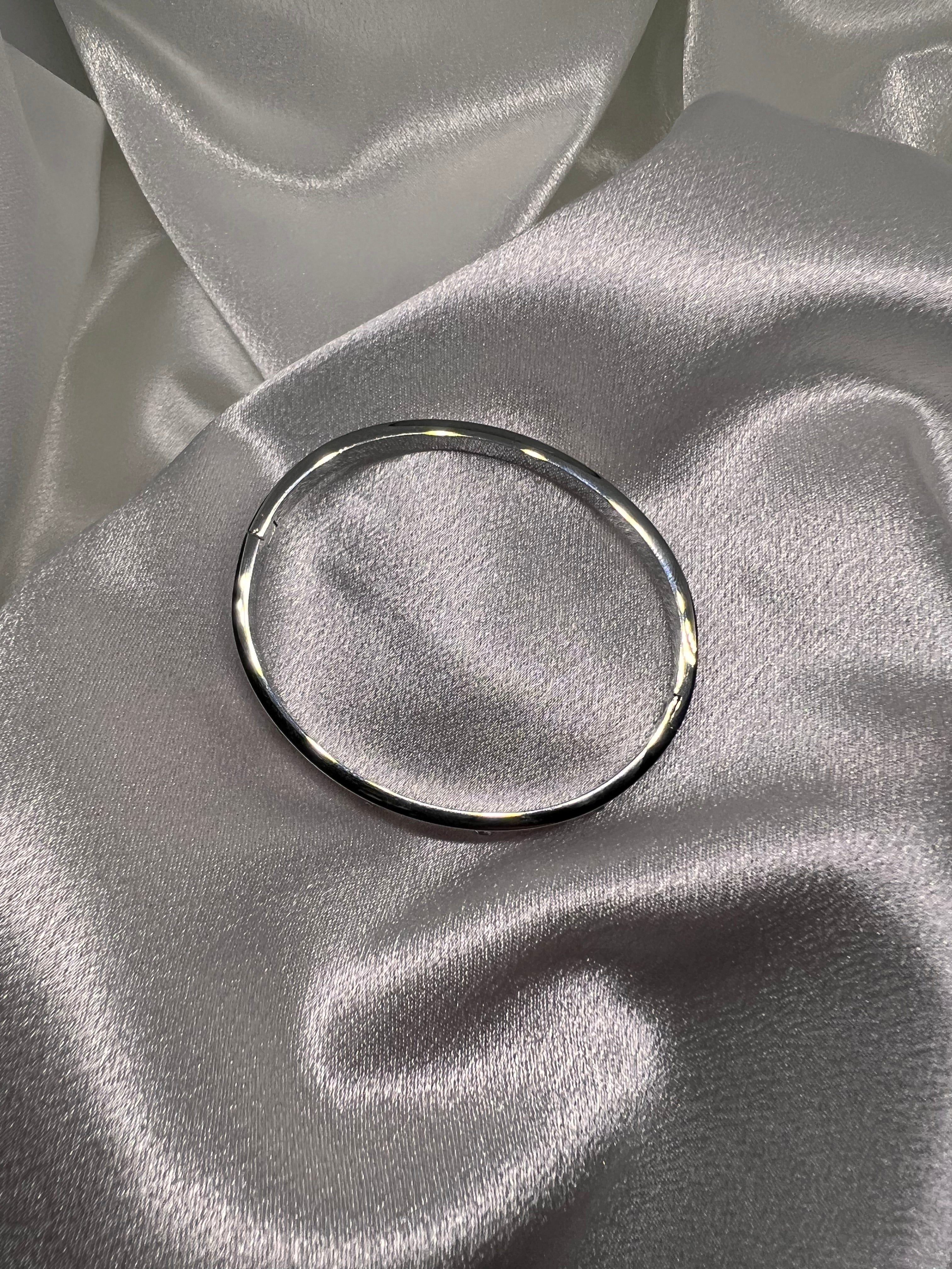 Ασημί χειροπέδα