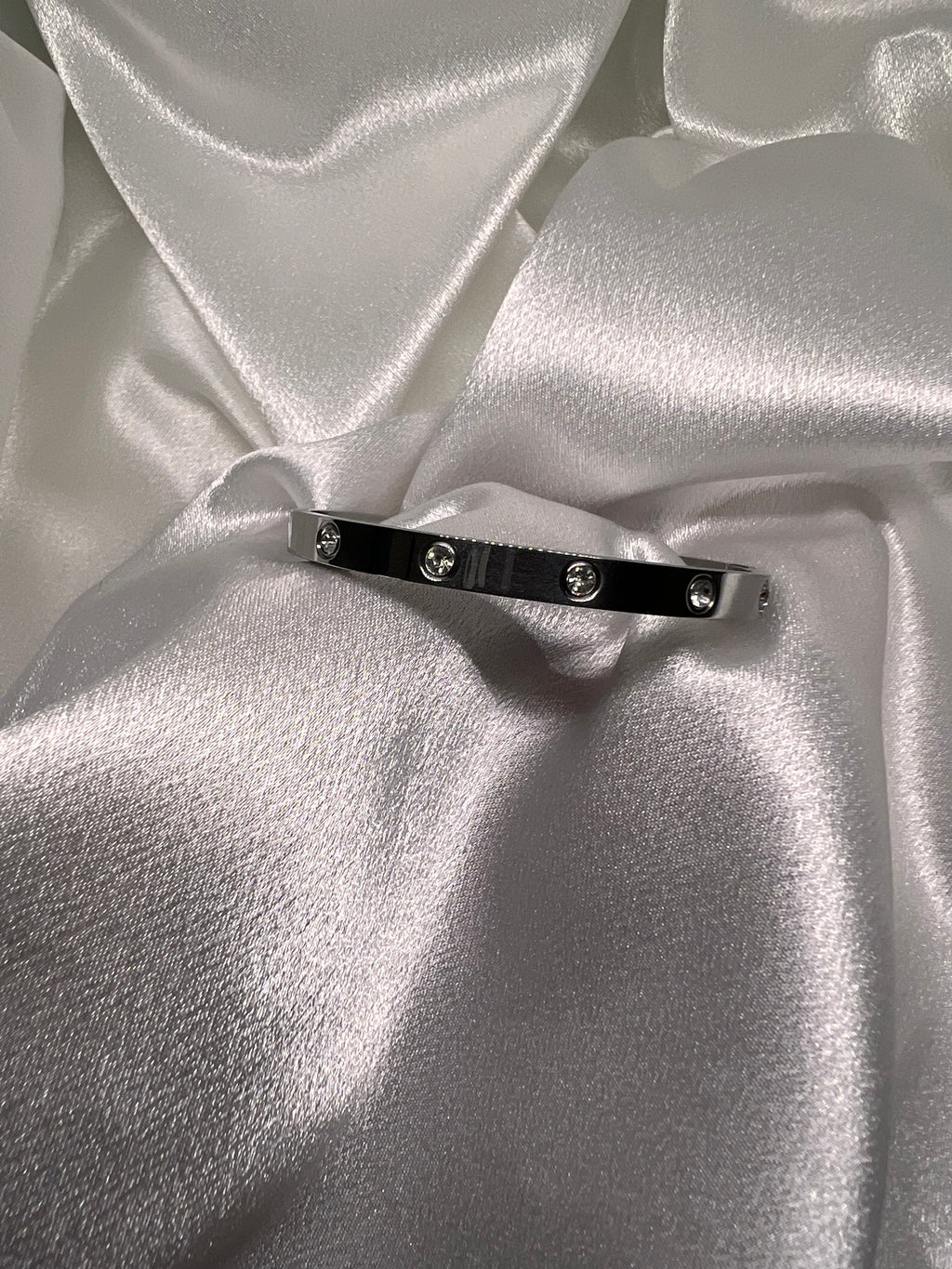 Ασημί χειροπέδα